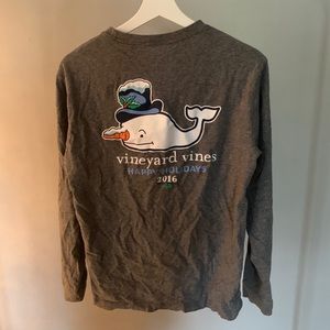 Vintage Vineyard Vines long sleeve holiday shirt